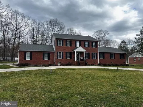 4024 Three Foxes Dr, Henrico, VA 23238