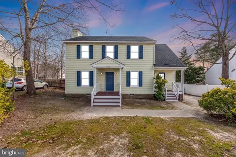5040 Drayton Dr, Glen Allen, VA 23060