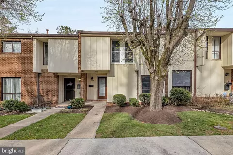 302 Colonel Dr, Highland Springs, VA 23075