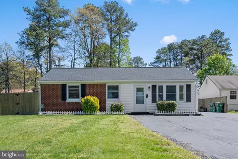 1823 Bandera Dr, Henrico, VA 23228