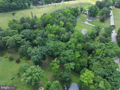 8675 Strath Rd, Richmond, VA 23231 photo 9