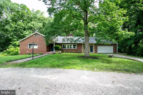 3701 River Rd, Hopewell, VA 23860