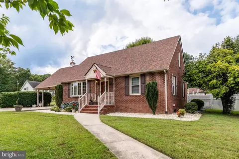 3527 Gilbert St, Hopewell, VA 23860