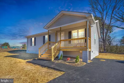 1811 Sunnyside Ave, Hopewell, VA 23860