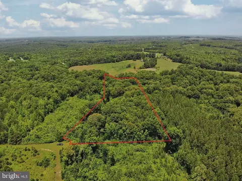 Sandy Trail, Vernon Hill, VA 24597
