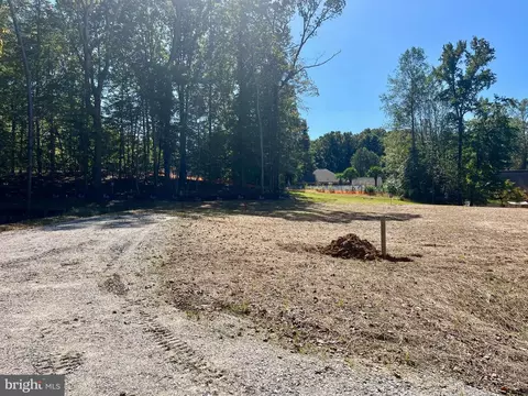 5337 Ridgewood Hills Dr, Williamsburg, VA 23188