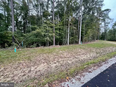 5357 Ridgewood Hills Dr, Williamsburg, VA 23188 photo 4