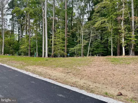 5357 Ridgewood Hills Dr, Williamsburg, VA 23188 photo 3