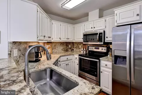 208 Woodmere Dr #A, Williamsburg, VA 23185