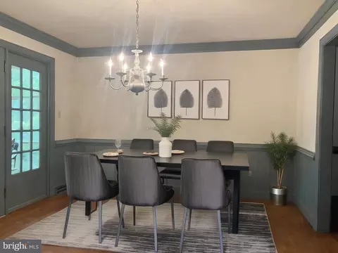 Dining - 128 Crownpoint Rd, Williamsburg, VA 23185 photo 1 of 1