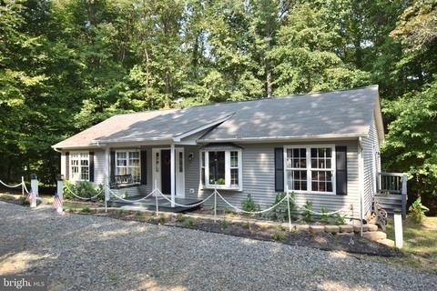 7405 Ambassador Dr, King George, VA 22485