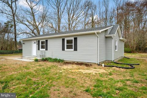 5080 Potomac Dr, King George, VA 22485