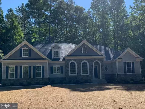 11057 Wisteria Ln, King George, VA 22485