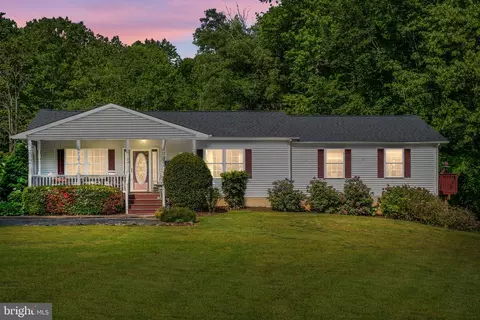 14365 Hillcrest Dr, King George, VA 22485