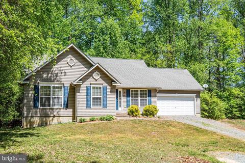 8029 Washington Dr, King George, VA 22485