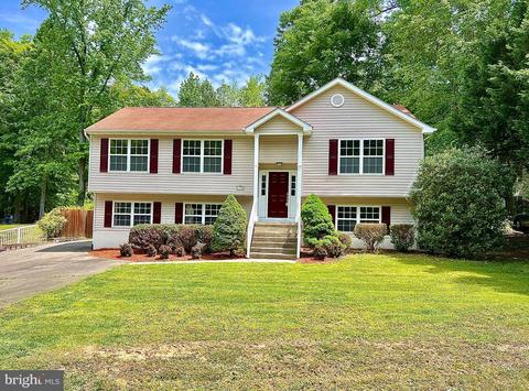 1109 Oakland Dr, King George, VA 22485