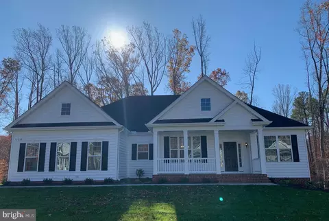 11206 Wisteria Ln, King George, VA 22485