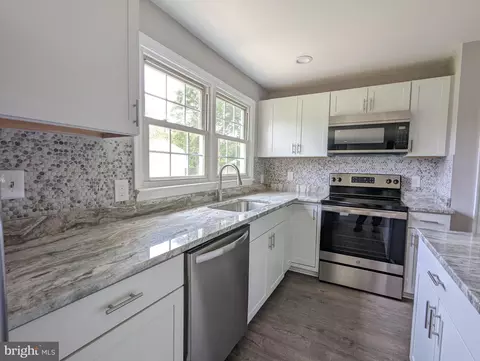 12122 Allen Ave, King George, VA 22485