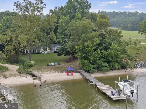 5406 Chatterton Ln, King George, VA 22485