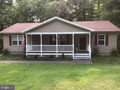 7428 Harrison Dr, King George, VA 22485
