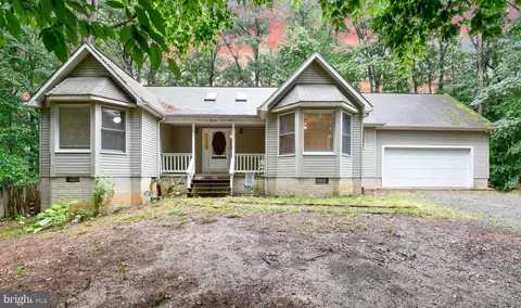 8135 Hoover Dr, King George, VA 22485