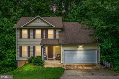 8260 Fairbanks Ct, King George, VA 22485