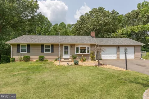 9058 Flora Ct, King George, VA 22485