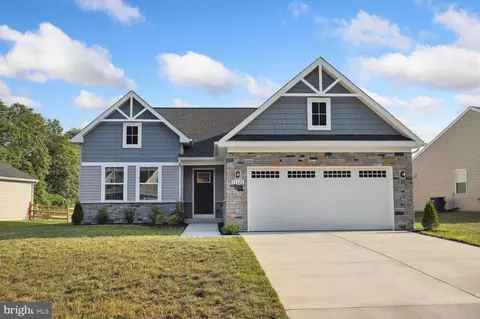 11121 Emerald Dr, King George, VA 22485