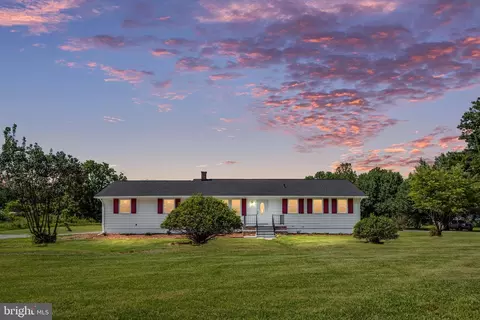10411 Dahlgren Rd, King George, VA 22485