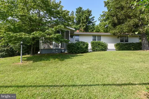8420 Willow Hill Rd, King George, VA 22485