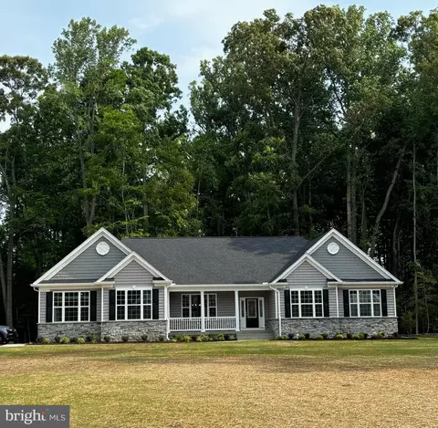 10875 Wisteria Ln, King George, VA 22485