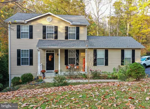 9482 Hayes Ct, King George, VA 22485