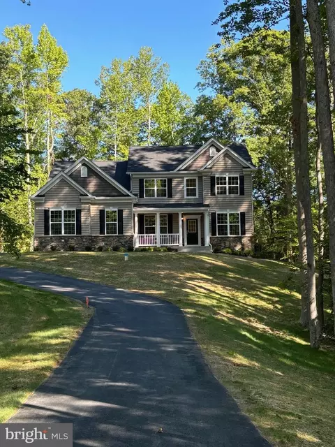 10680 Wisteria Ln, King George, VA 22485