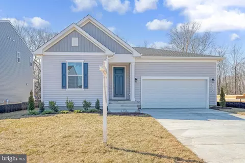 6268 Bobcat Ln, King George, VA 22485