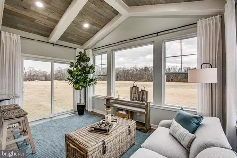 9241 Arcadia Dr, King George, VA 22485