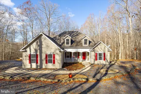 10105 Worman Dr, King George, VA 22485