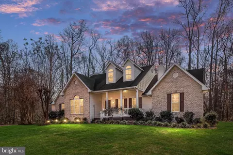 11382 Caledon Rd, King George, VA 22485