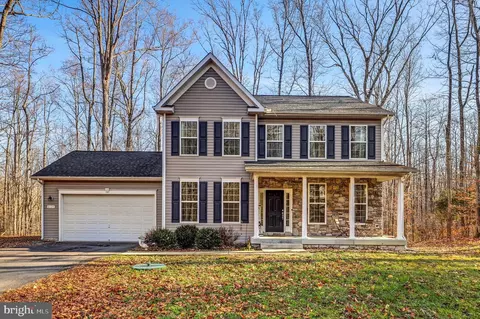 8129 Reagan Dr, King George, VA 22485