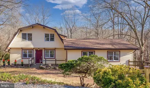 8302 Truman Dr, King George, VA 22485