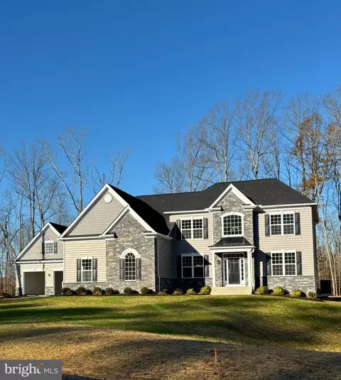 10696 Wisteria Ln, King George, VA 22485