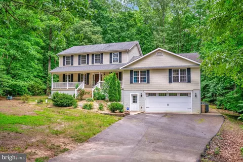 10067 Adams Dr, King George, VA 22485