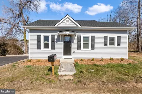 10447 Hudson Rd, King George, VA 22485