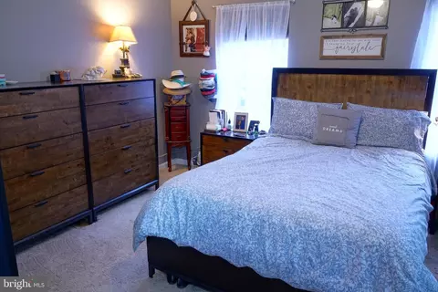 Bedroom - 8299 Delegate Dr, King George, VA 22485 photo 6 of 11