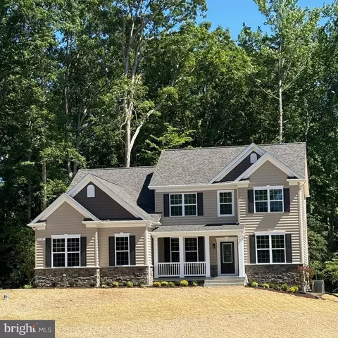 10897 Wisteria Ln, King George, VA 22485
