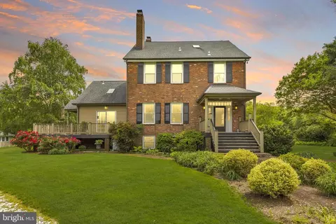 7415 Hobson Ln, King George, VA 22485