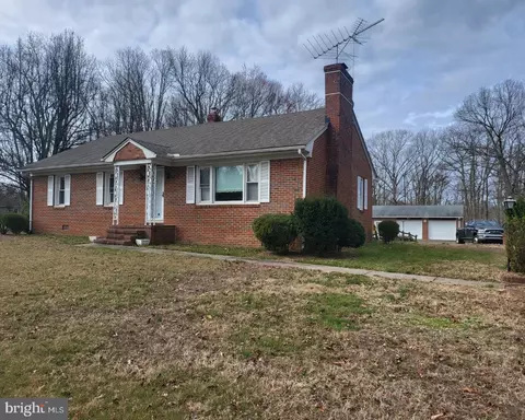12172 Mount Rose Dr, King George, VA 22485
