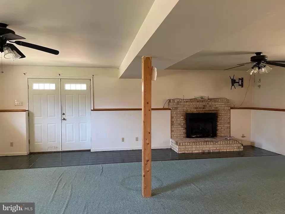 Living - 7311 Potomac Forest Dr, King George, VA 22485 photo 1 of 1