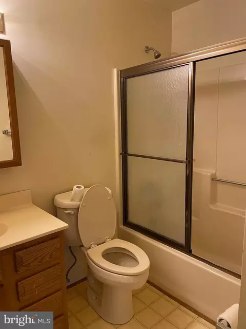 Bath - 7311 Potomac Forest Dr, King George, VA 22485 photo 1 of 2