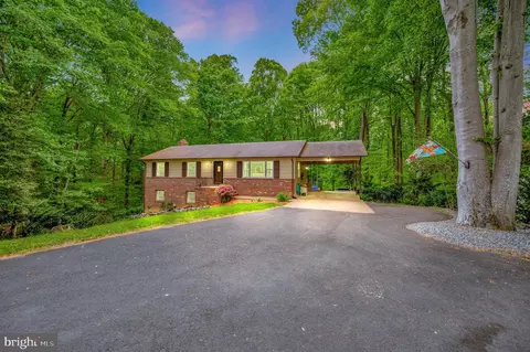 7652 Indiantown Rd, King George, VA 22485