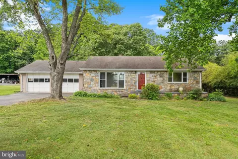8384 Willow Hill Rd, King George, VA 22485
